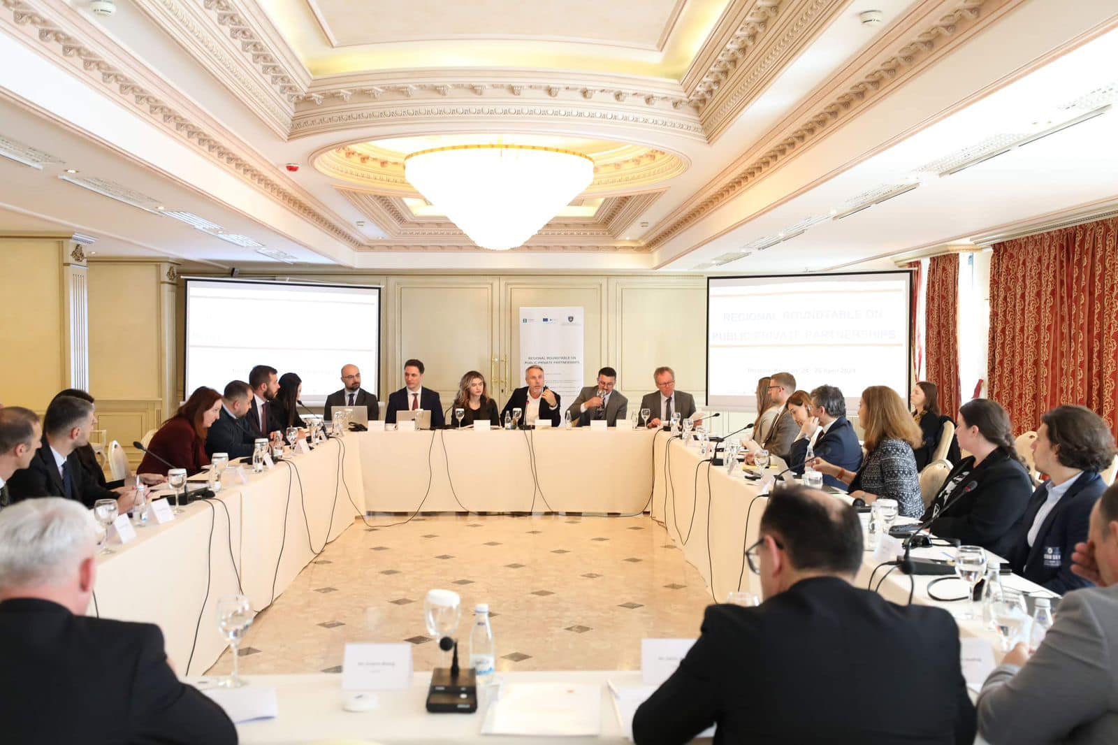 Kosova ka mbajtur tryezën rajonale për partneritetet publiko private   Shqip